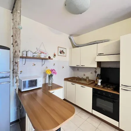 Apartman Feel At In Our Flat-beahost